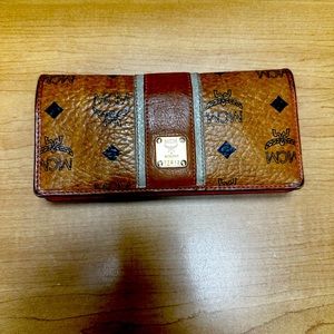 MCM Wallet